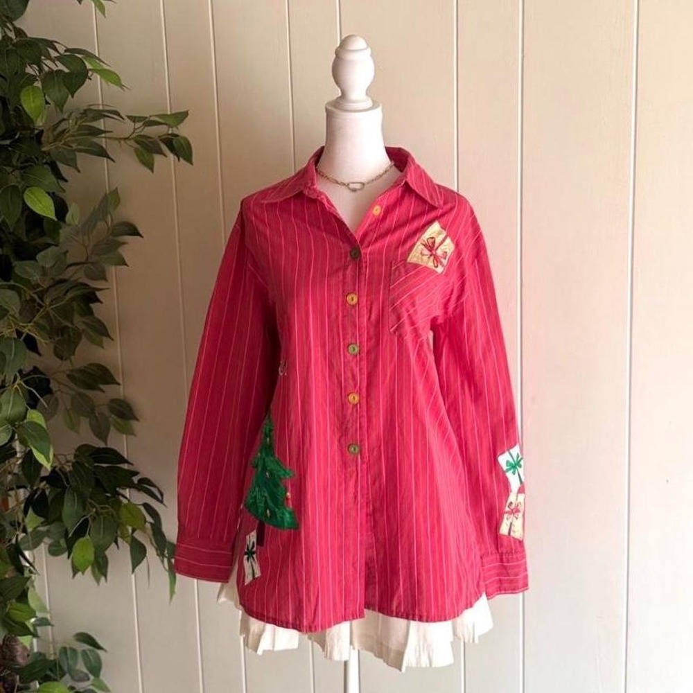 Karen Scott Embroidered Christmas Design Button Down Top Women's Size Medium